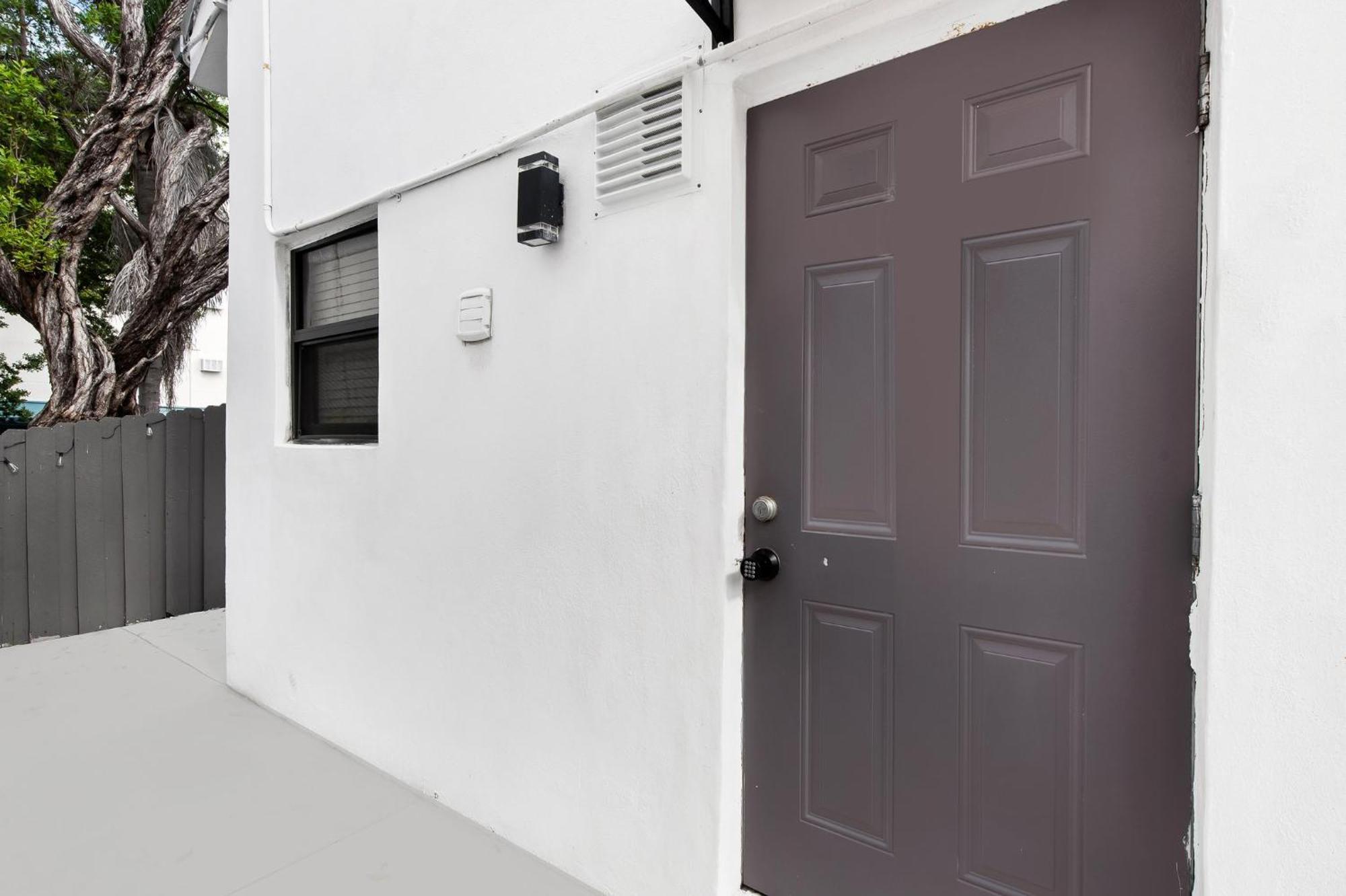 Boutique Loft Unit 2 Apartment ฮอลลีวูด ภายนอก รูปภาพ