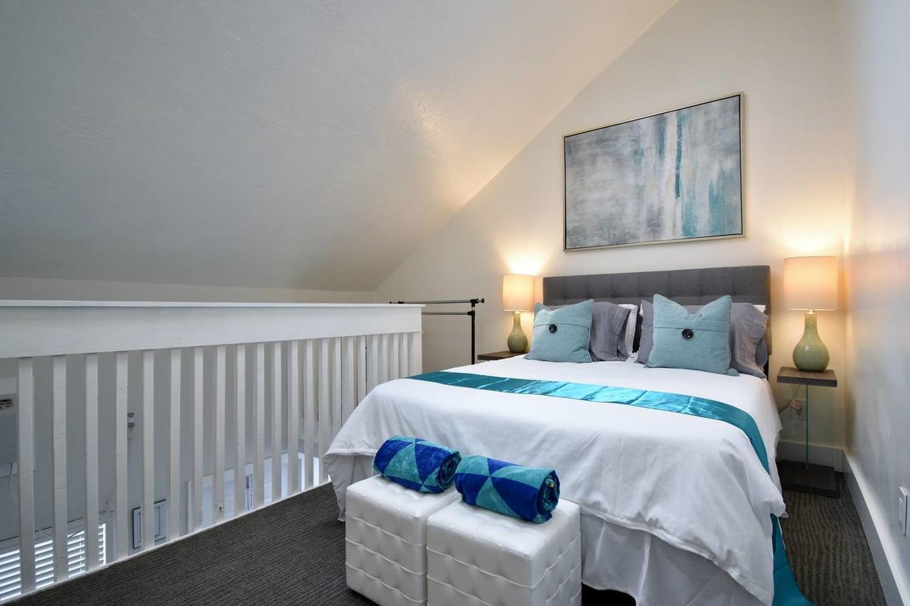 Boutique Loft Unit 2 Apartment ฮอลลีวูด ภายนอก รูปภาพ